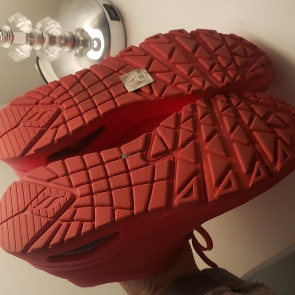 Skechers Womens Uno Stand on Air - Picture 10 of 10